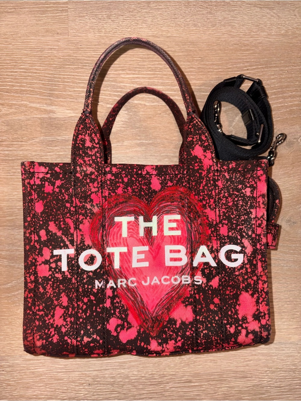 Small Marc Jacobs “You Left a Fingerprint on My Heart” 🫆❤️ The Tote Bag